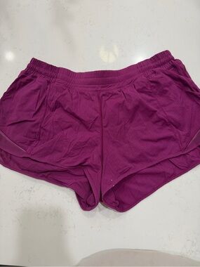 Lululemon Hotty Hot Short II